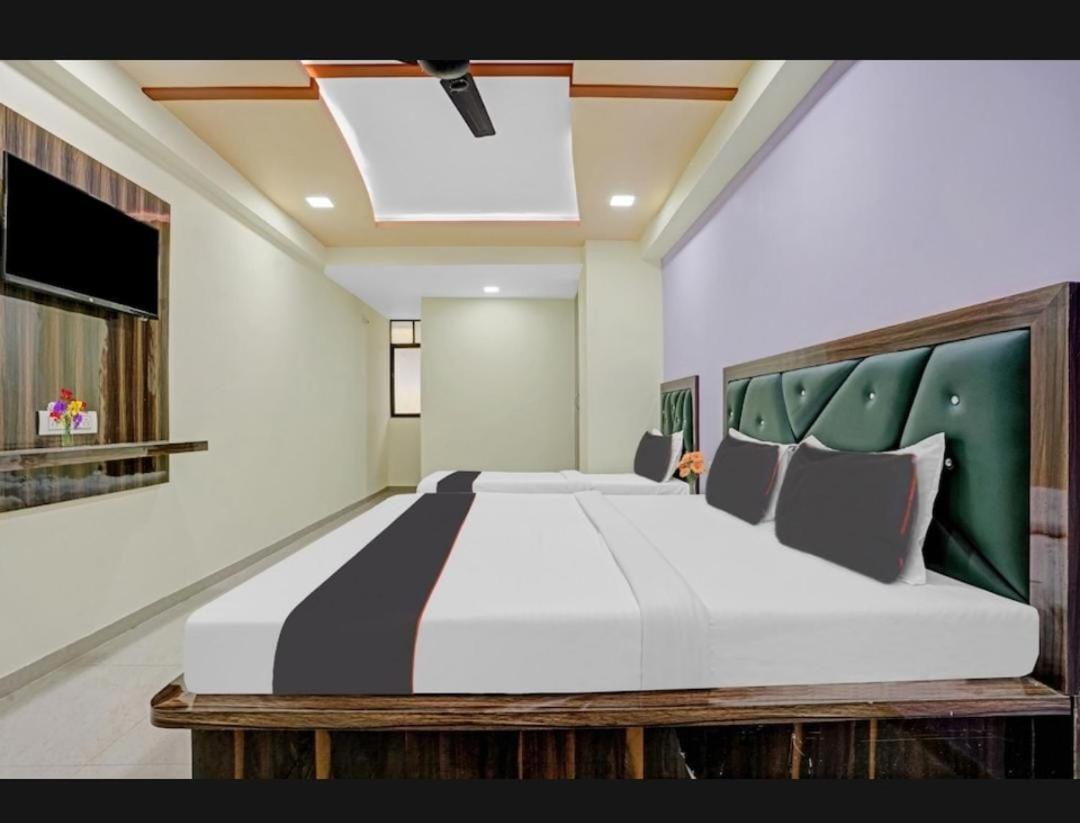 אחמדאבאד Hotel Ggc Inn מראה חיצוני תמונה