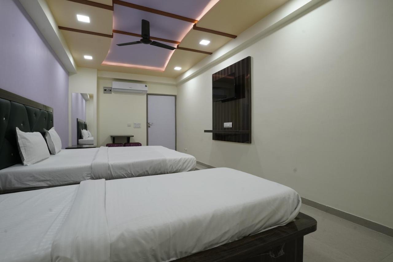 אחמדאבאד Hotel Ggc Inn מראה חיצוני תמונה